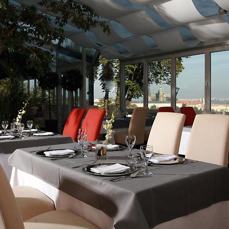Nebozizek Hotel A Restaurant Πράγα Εξωτερικό φωτογραφία